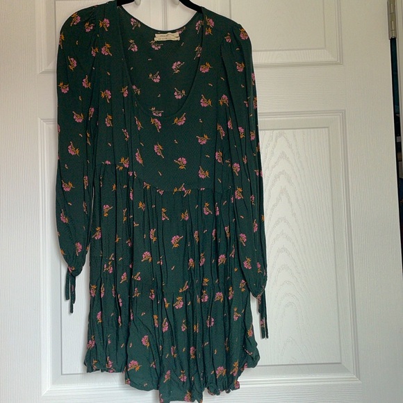 Urban Outfitters Floral Dress - Picture 1 of 5